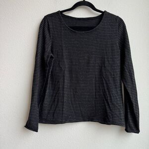 Eileen Fisher Black Gray Striped 100% Merino Wool Box Top Sweater size Small?